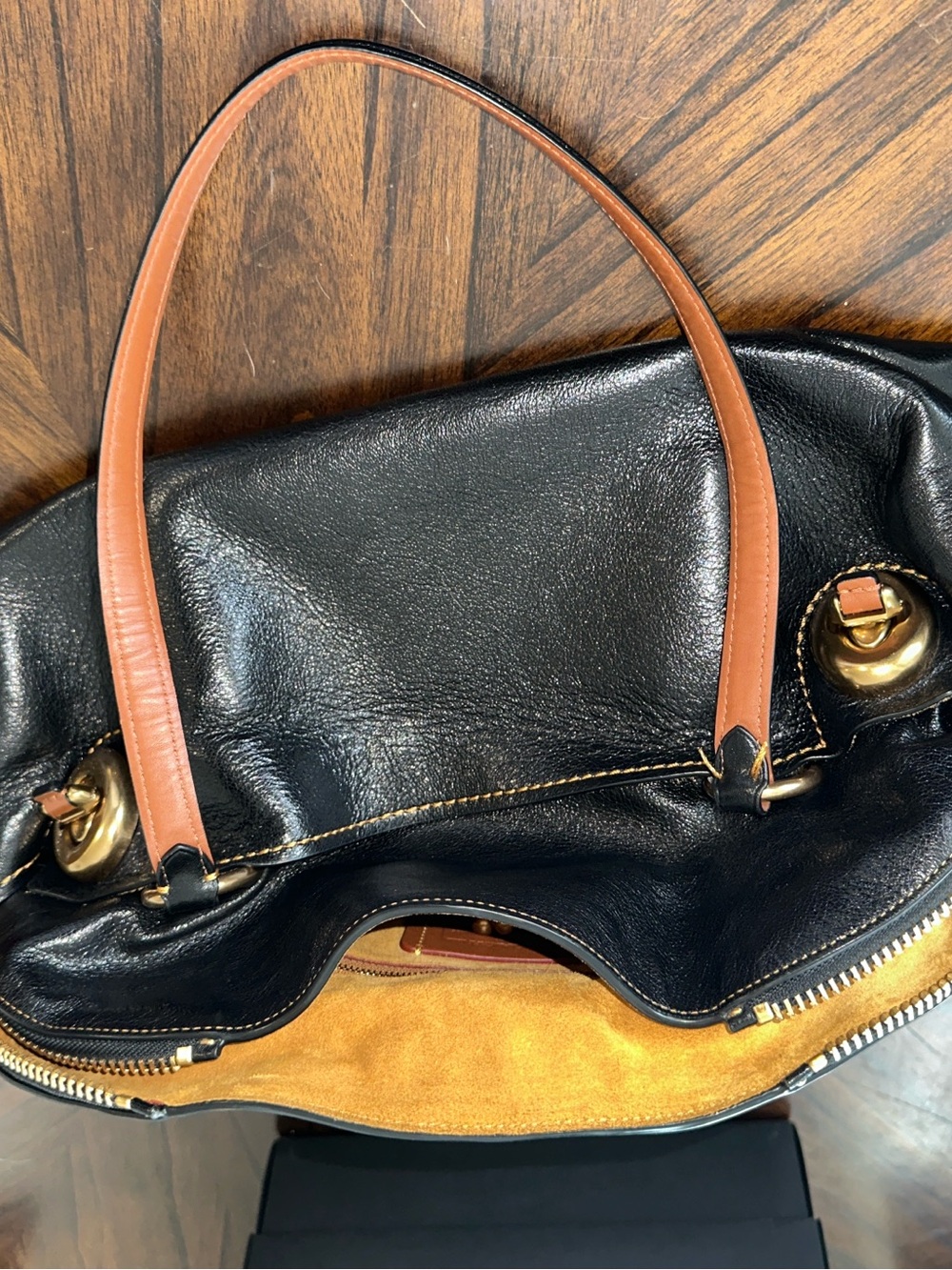 Coach Large Black 1941 Outlaw Satchel with gold tone hardware - Picture 10 of 16